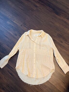 Carly Jean Los Angeles Pale Yellow Eyelet Pintuck Shirt